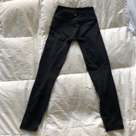 Lululemon In Movement Everlux 25” Tight in BLACK - Picture 2 of 5